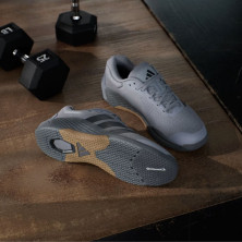 Zapatillas Adidas entrenamiento Dropset 4 Trainer Hombre Grey/ Carbon/ Grey Five para entrenamiento de fuerza en gimnasio
