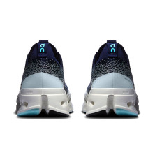 Zapatillas On Running Cloudsurfer Max Hombre Midnight Ivory fluidez y suavidad