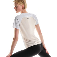 Camiseta manga corta On Running Performance-T mujer White Silver transpirabilidad y comodidad