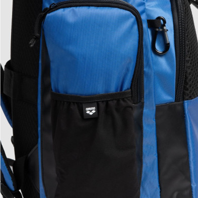 Mochila Arena One Go Backpack 35 azul 2 bolsillos laterales elásticos para botellas grandes