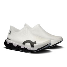 Zapatillas On Running LightSpray Cloudmonster 3 Hyper unisex Black Apollo upper sin cordones y sin costuras
