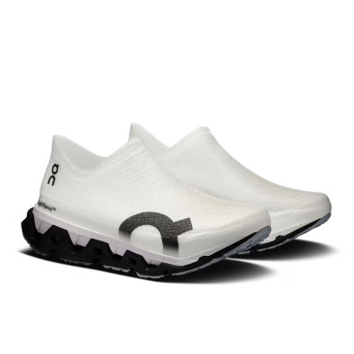 Zapatillas On Running LightSpray Cloudmonster 3 Hyper unisex Black Apollo upper sin cordones y sin costuras