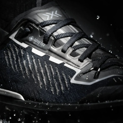 Zapatillas X-Bionic Terraskin X03 GTX X Black/ Rhino Grey con membrana Gore-Tex impermeable