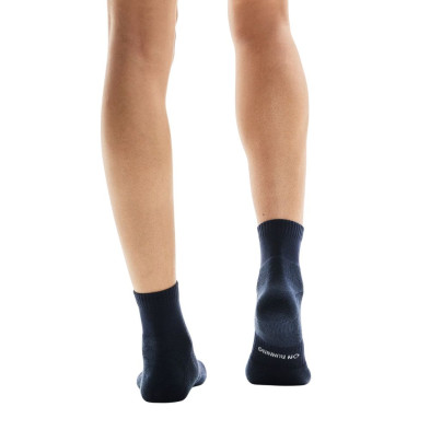 Calcetines On Running Core Run Sock Mid Pack de 2 azul oscuro con un gran acolchado