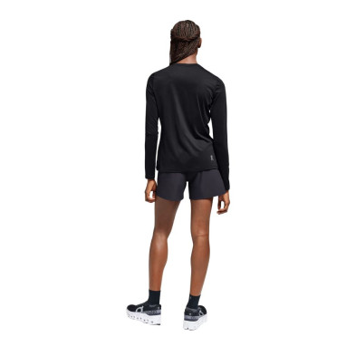 Camiseta manga larga On Running Core Long-T mujer Black para correr a diario en climas fríos